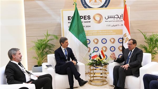 وزير البترول مع رئيس