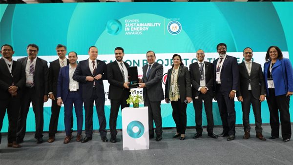 وزير البترول خلال