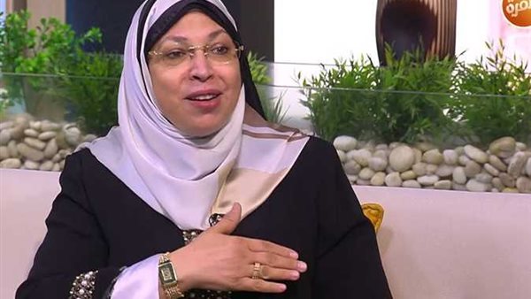 الداعية نيفين مختار