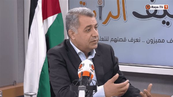 جهاد حرب، كاتب ومحلل