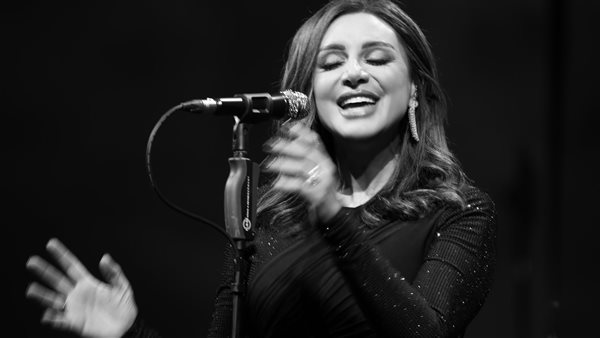 الفنانة انغام