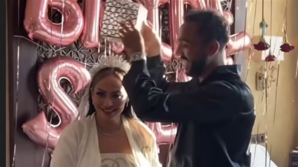 سالي شقيقه كهربا