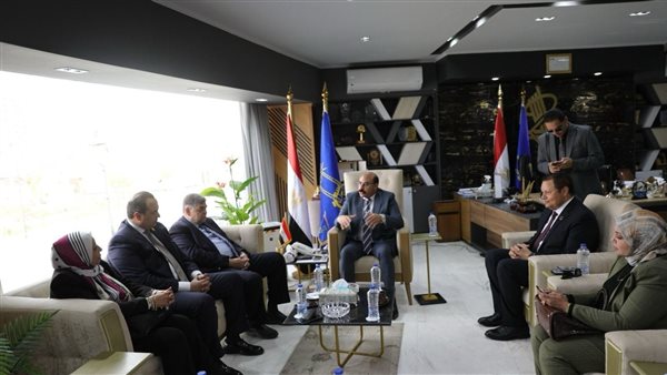  اجتماع رئيس الاعتماد