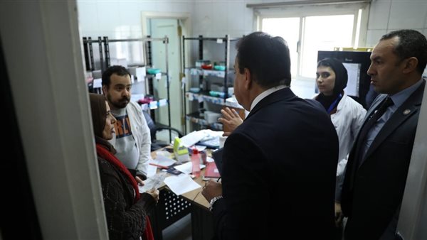 وزير الصحة يتفقد