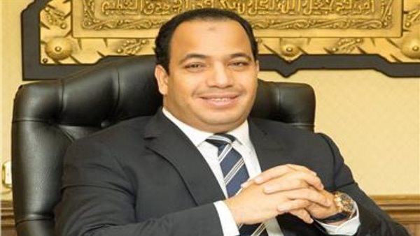 الدكتور عبد المنعم