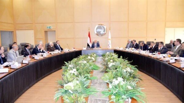 وزير النقل يترأس