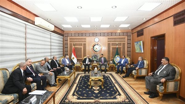 محافظ الدقهلية يستقبل