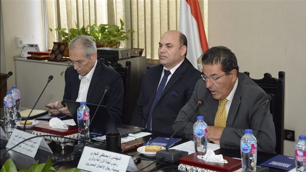  المهندس مصطفى النجاري،