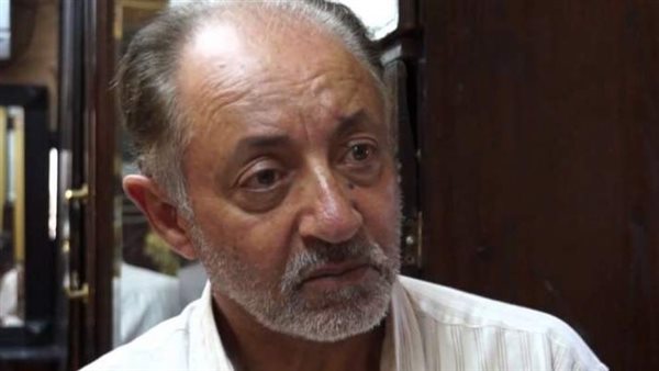 الفنان عبد العزيز