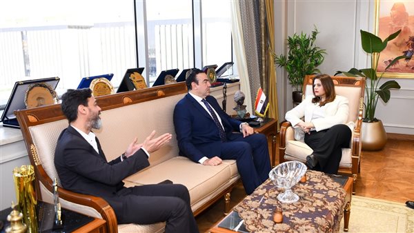 وزيرة الهجرة تستقبل