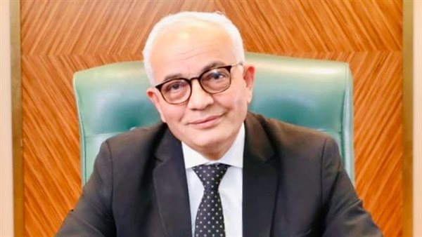 رضا حجازي وزير التعليم