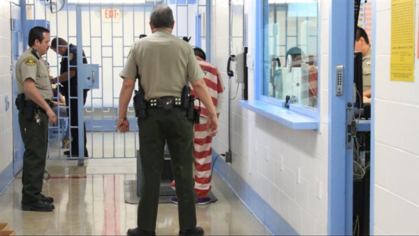 سجين أمريكي يتبرع