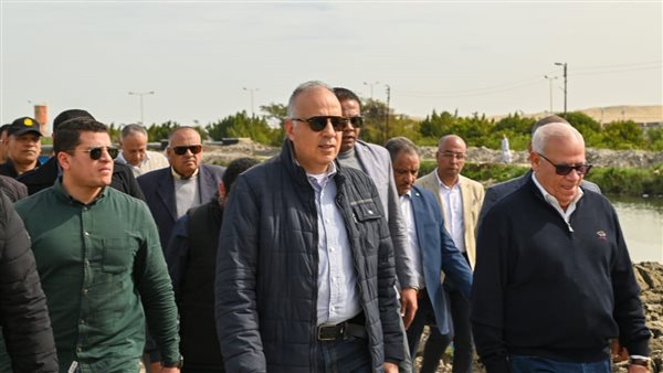 الدكتور سويلم خلال