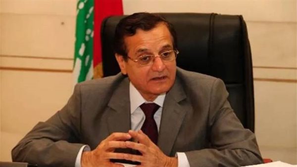 عدنان منصور