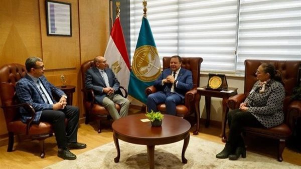 اجتماع رئيس الهيئة