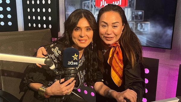 دينا وانجي علي