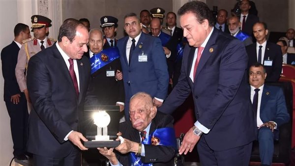 الاعلامى محمد فودة