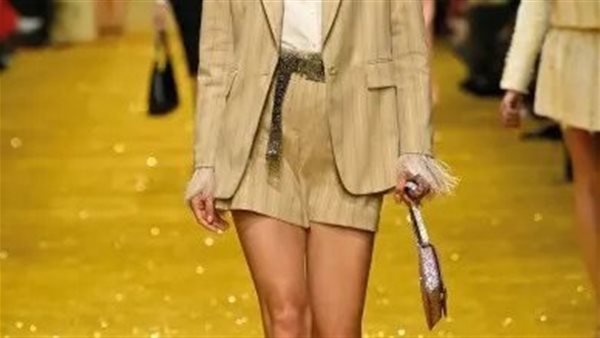  السراويل القصيرة