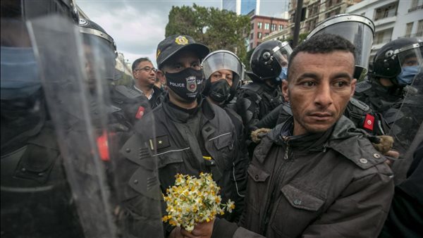 تونس: اعتقال عنصرين