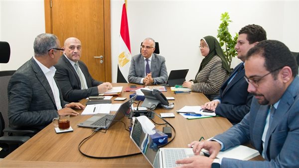 إجتماع الدكتور هانى