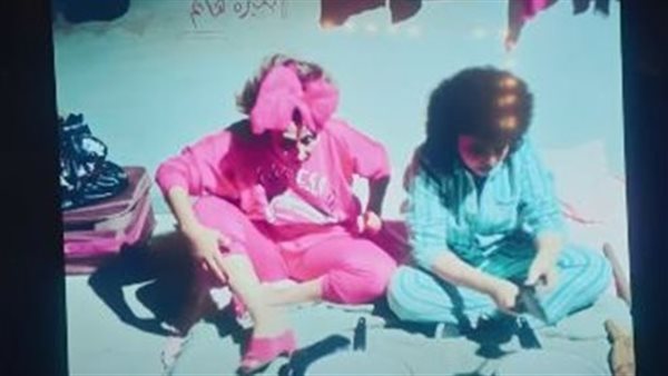 بكيزة وزغلول 