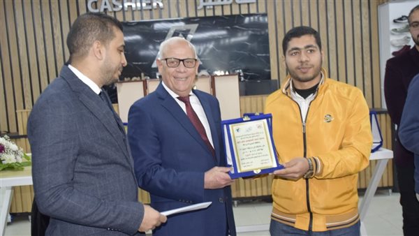 صورة من الحدث 