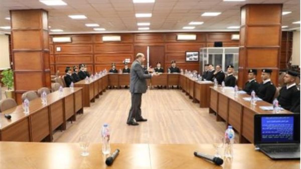 جانب من الدورات التدريبة