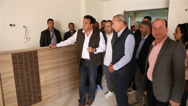 وزير الصحة يتفقد