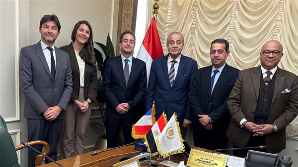 وزير التموين 