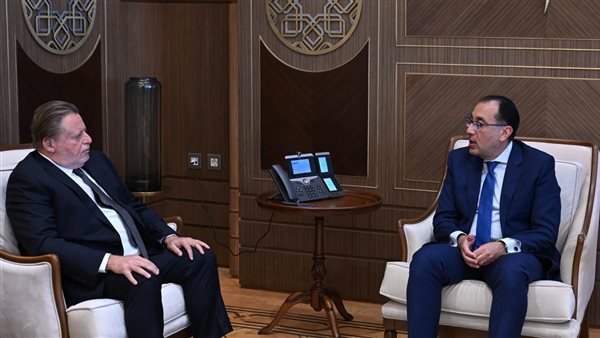 لقاء الدكتور مصطفى