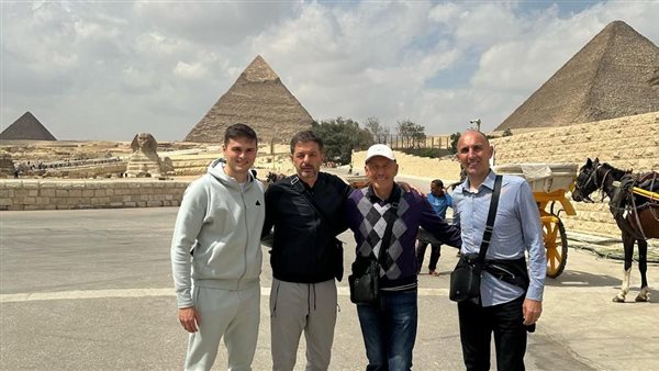 الجهاز الفني لفريق