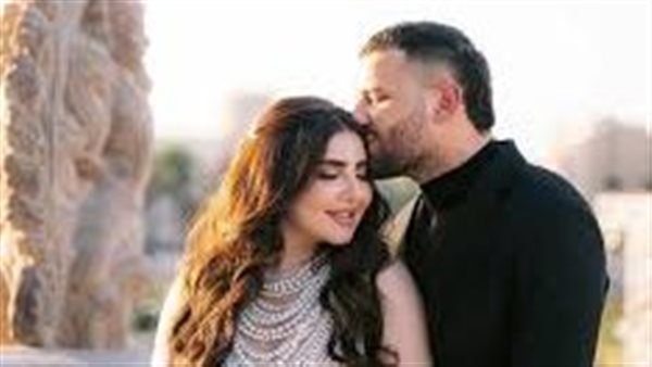 مسلم وخطيبته