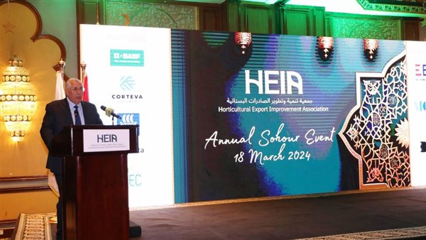  السيد القصير  خلال