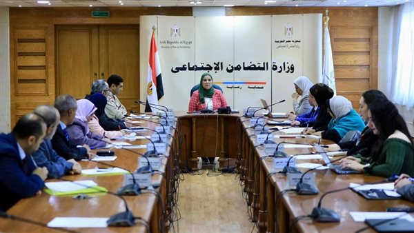 اجتماع اللجنة الوزارية