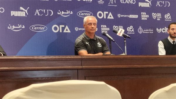 مدرب منتخب نيوزيلندا