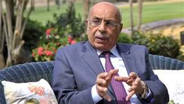 الدكتور مفيد شهاب