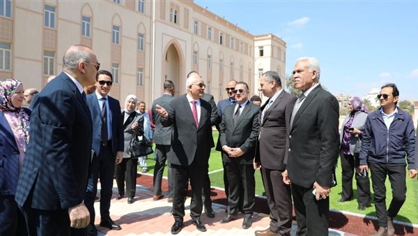 جولة تفقدية لوزير