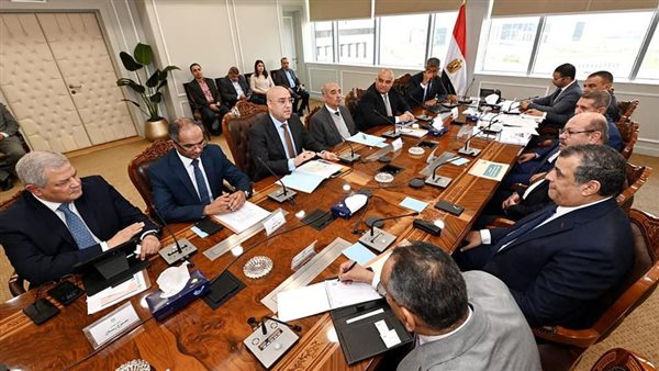 لقاء وزيرا الإسكان