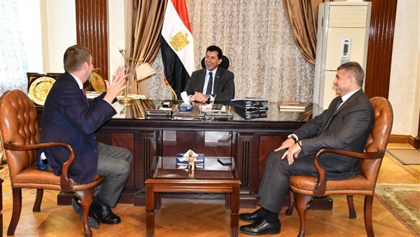 اشرف صبحي وزير الشباب