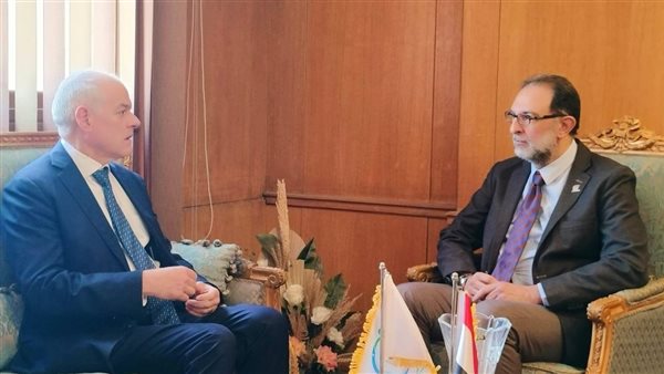 الدكتور طارق الهوبي