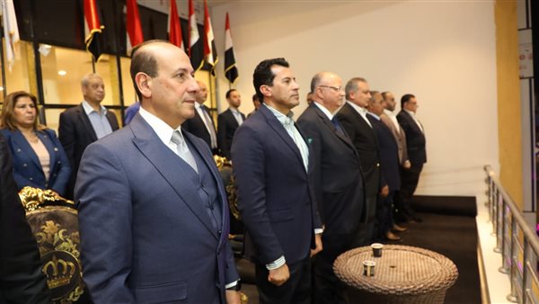 وزير الشباب والرياضة