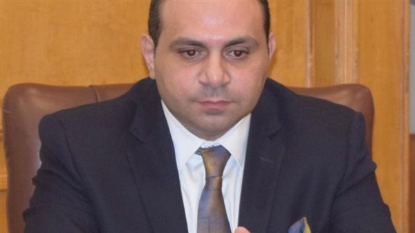  أحمد زكي، امين عام