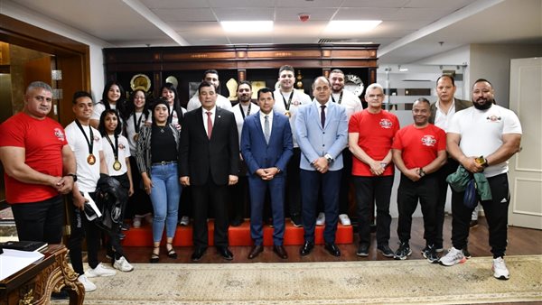 اشرف صبحي وزير الشباب