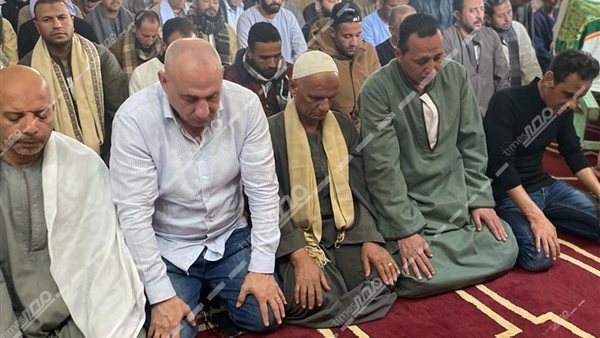 جنازة والد طارق السيد