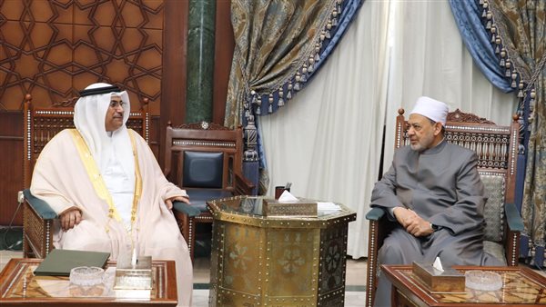  الدكتور أحمد الطيب