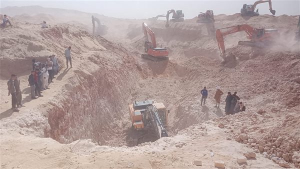 جانب من أعمال الحفر