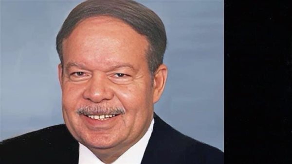 احمد فتحى سرور 