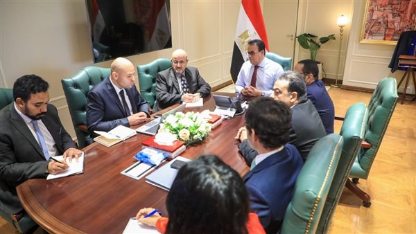 وزير الصحة يستقبل