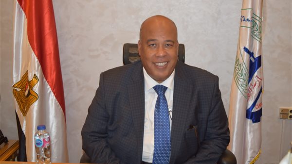 ايمن العشرى 