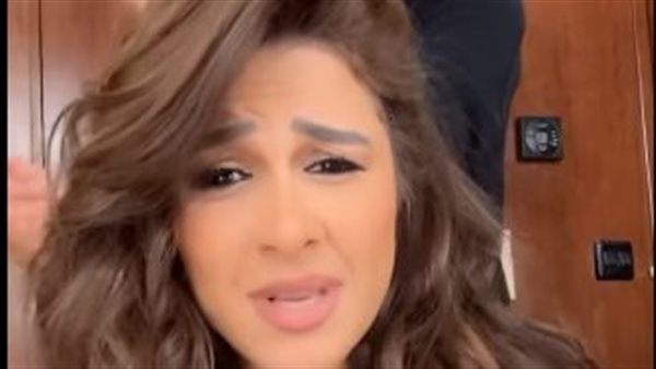 ياسمين عبد العزيز